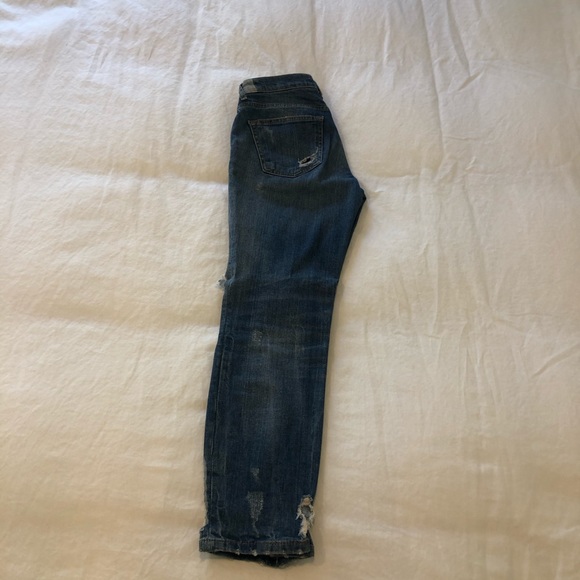 Zara Distressed Jeans👖🧶 - Picture 4 of 5